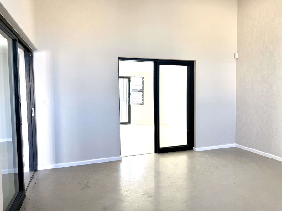 To Let 5 Bedroom Property for Rent in Parklands North Western Cape